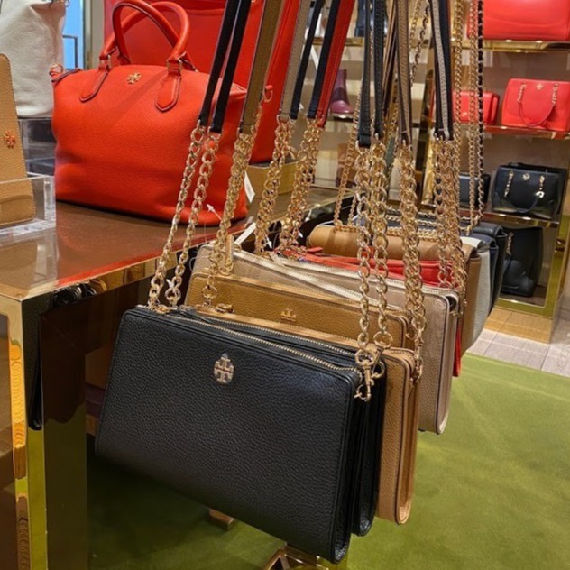 ผ่อน 0) ของแท้ พร้อมส่งในไทย️ TORY BURCH CARTER SLIM CROSSBODY สีดำ สวย หรู  - june_tee - ThaiPick