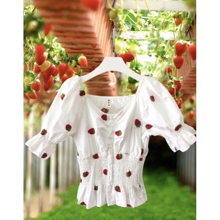 เสื้อแขนพอง ลายสตรอเบอรี่🍓