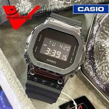 Casio G-Shock (ประกัน CMG ศูนย์เซ็นทรัล 1 ปี) GM-5600B นาฬิกาข้อมือผู้ชาย กรอบแสตนเลส สายเรซิ่น รุ่น GM-5600B-1DR