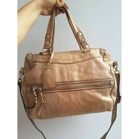 กระเป๋าหนังแท้ Finn Esker สีฟอกฝาด