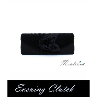 Sale พร้อมส่ง Evening Clutch กระเป๋าออกงาน สีดำ ผ้าซาตินอัดพลีต แต่งดอกกุหลาบ