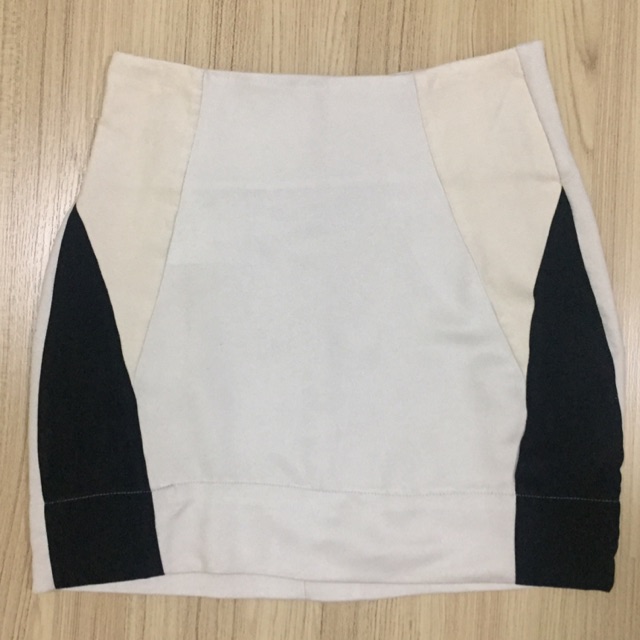 Short skirt
