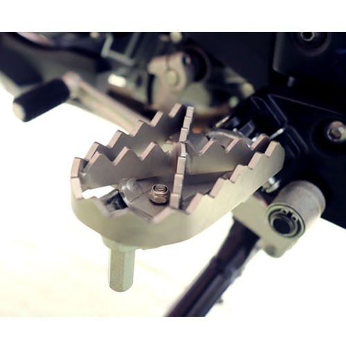 [SRC]พักเท้าหนาม สำหรับ SUZUKI V-STROM650 / V-STROM1000