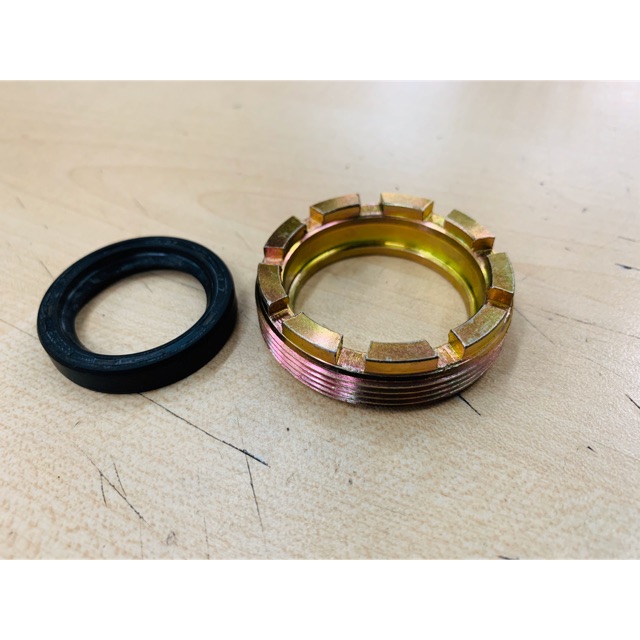 Vespa Crown Nut Oilseal สําหรับ Vespa Super, Sprint & VBB