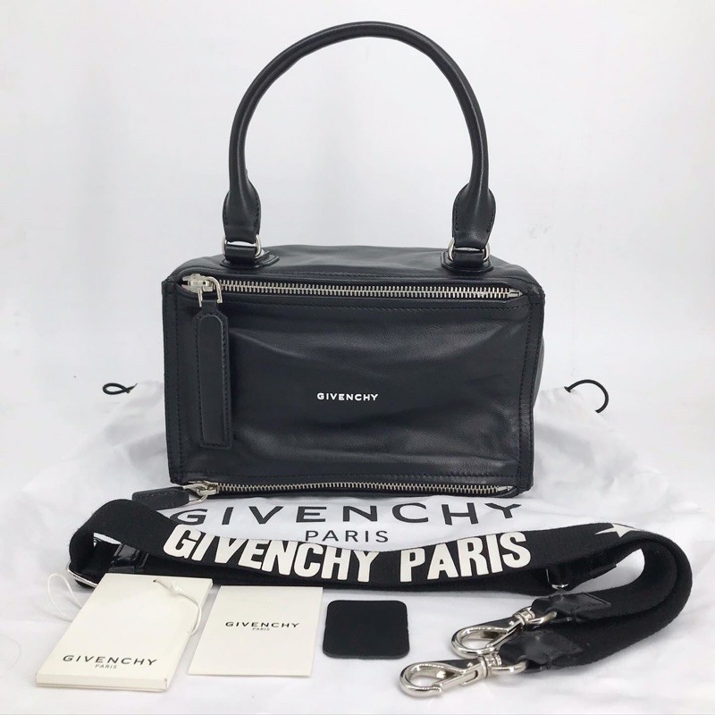 Givenchy Pandora Small  ( Good Con)