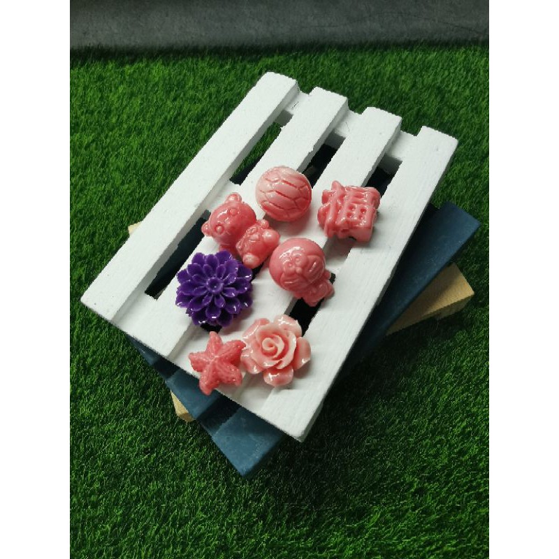 DIY Rasin Charm ลูกปัด Doremon เต่าดอกไม้ปลาดาว 福 หมี