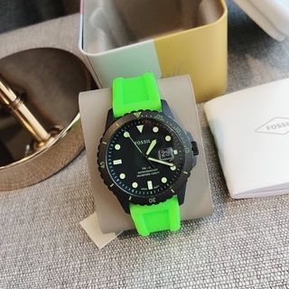 👑ผ่อน0%~แท้100%👑 นาฬิกาข้อมือ Fossil Mens Three-Hand Date Neon Green Silicone Watch FS5683