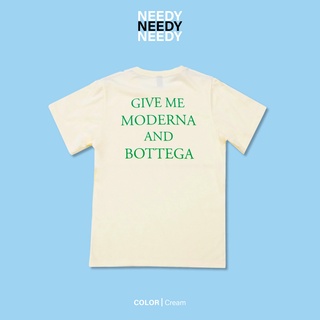 เสื้อยืดพิมพ์ลาย GIVE ME MODERNA AND BOTTEGA สีครีม