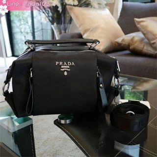 PRADA รุ่น Limited edition ของแท้ ราคาถูก