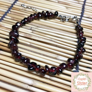 สร้อยข้อมือโกเมนแบบคละไซส์ (Mixed Shape Garnet Bracelet)