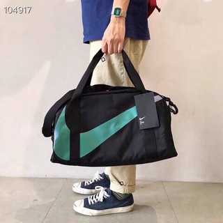 กระเป๋าสะพาย ไนกี้ GYM club unisex duffel Bag