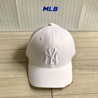 หมวก MLB โลโก้ NY ปลายปีกหมวกขลิบทอง รุ่นใหม่