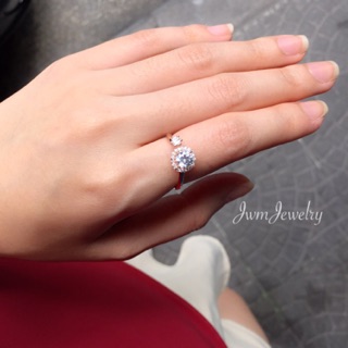 Diamond freesize ring