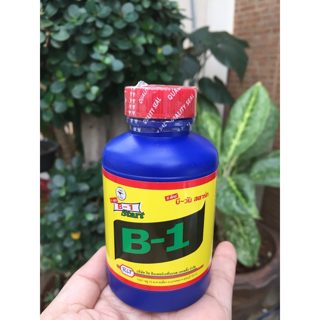 น้ำยาเร่งราก B1 : B-1 Start ตรา T-rex (ฝาแดง) ขนาด 100 cc ราคา 40 บาทค่ะ :)