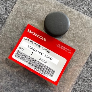 แท้ศูนย์ 💯% แผ่นปิดกลางฝาประตูหลัง ฝาปิดช่องฝาท้าย HONDA JAZZ GD ปี 2004-2007 (EE-91634-SM4-000ZA)