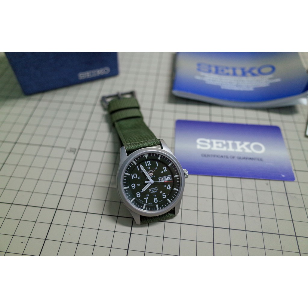 SEIKO 5 Automatic Men's Watch นาฬิกาข้อมือชาย SNZG09J1 (Made in Japan) Military Green มือ 2 ส่งฟรี Kerry