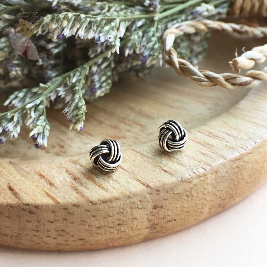 (S925) ต่างหูตะกร้อรมดำเงินแท้ Sterling Silver earrings