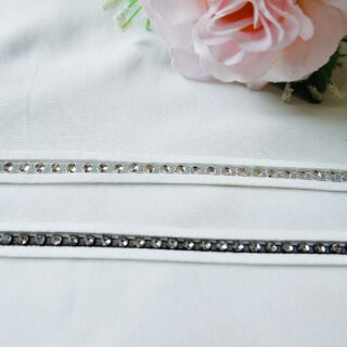 Gem line White Leather Choker