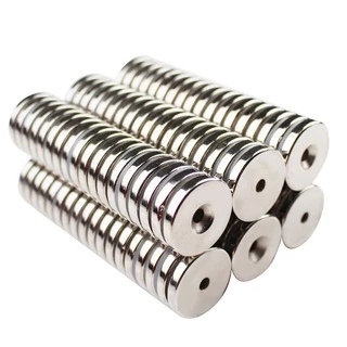 1ชิ้น แม่เหล็กนีโอไดเมียม กลมแบนมีรู ขนาด 12 mm. แม่เหล็กแรงสูง magnet Neodymium แม่เหล็ก กลมแบนมีรู รูเทเปอร์