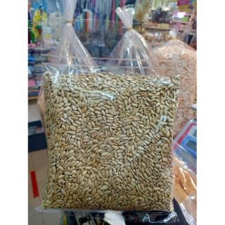 ทานตะวันอบ พร้อมทาน ขนาด500กรัม 99บาท