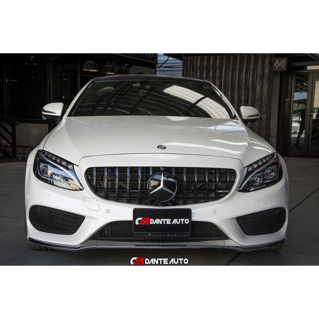 กระจังหน้าBenz รุ่นC รหัสW205 ทรงGT-สีดำ แบบมีกล้อง