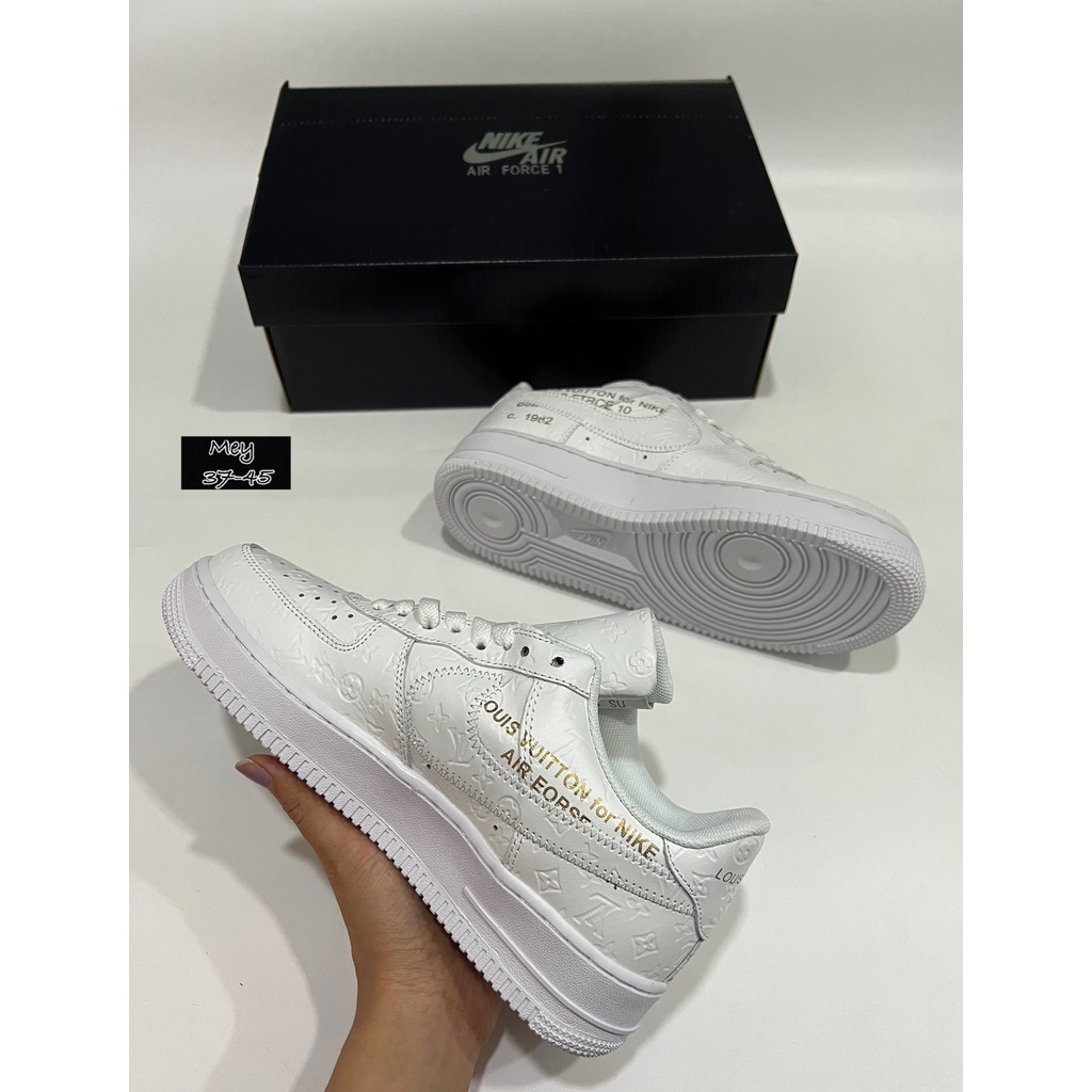 รองเท้า nike air force LV รุ่นใหม่ล่าสุด yukoreal ThaiPick