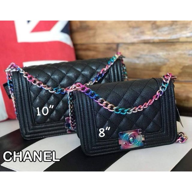 Chanel Boy Premium
กระเป๋าสะพาย chanel  หนังคาเวีย อะไหล่รุ้ง
