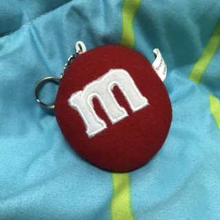 พวงกุญแจ ตัว m ป้ายห้อย m&amp;m สีแดง พร้อมส่ง