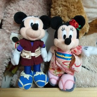 ตุ๊กตามิคกี้เม้าส์ มินนี่เม้าส์ mickey mouse minie mouse พวงกุญแจ เข็มกลัด