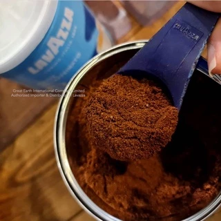 Lavazza Caffe Espresso Ground Coffee 250g ลาวาซซ่า กาแฟคั่วบด แคฟเฟ่ เอสเพรซโซ่ ขนาด 250 กรัม EXP:2027