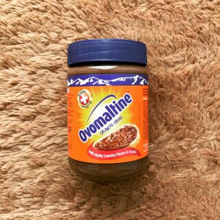 Ovomaltine (ครีนชี่ครีม ) ช็อกโกแลตทาขนมปัง