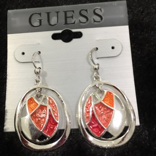 ต่างหู Guess