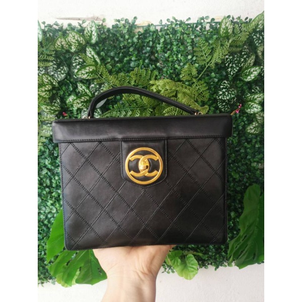 Chanel Vanity Case Vintage Cosmetic​ Bag​ Black Calfskin​