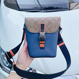 กระเป๋าสะพายผู้ชายcoach