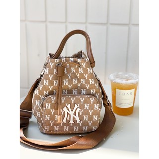 กระเป๋าทรงขนมจีบ mlb monogram jacquard bucket bag