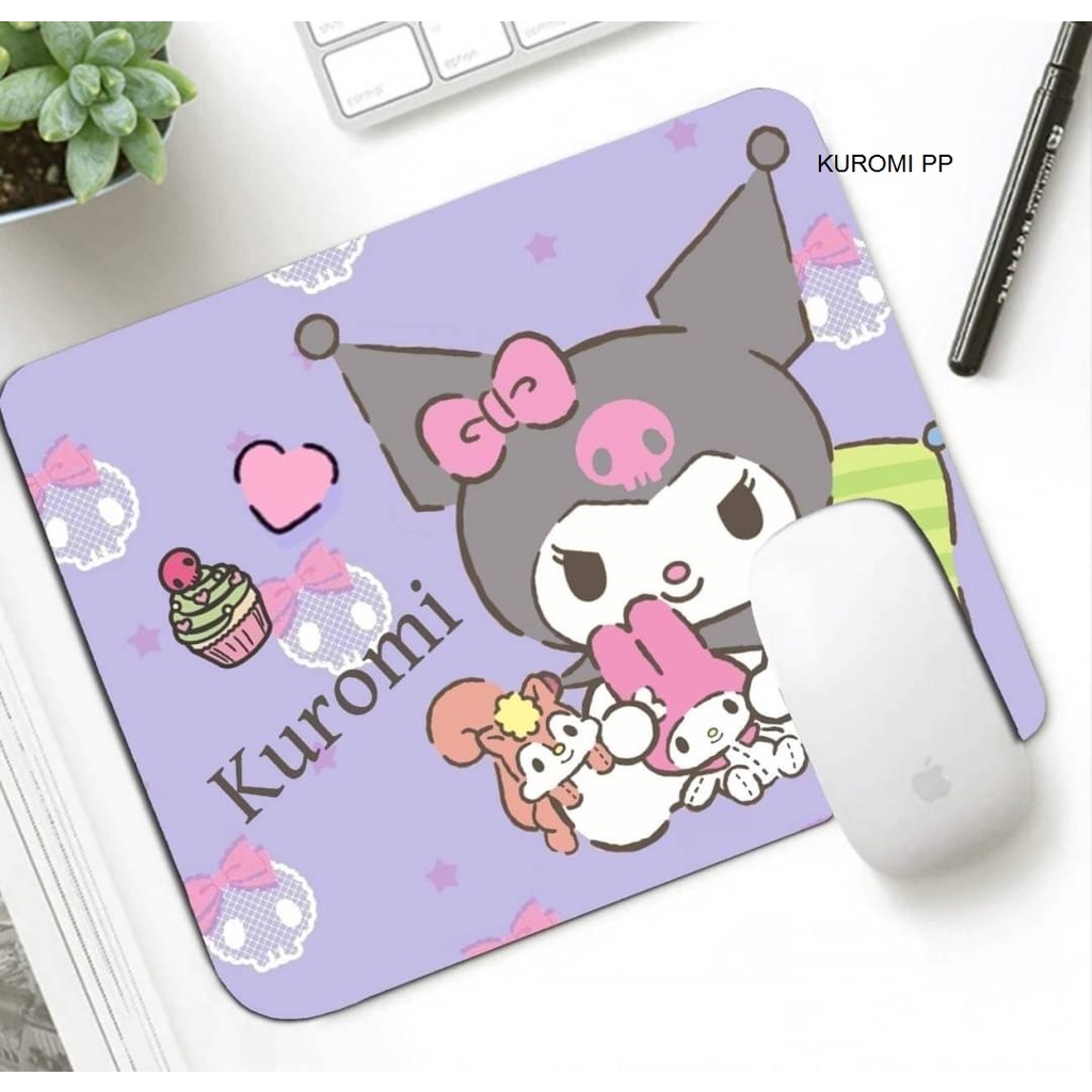 KUROMI P แผ่นรองเม้าส์ แผ่นรองเมาส์ เมาส์ สี่เหลี่ยม ลาย KUROMI คุโรมิ ขนาด 21 x 26 cm สวยงาม น่าใช้งาน งานสวย PMYL