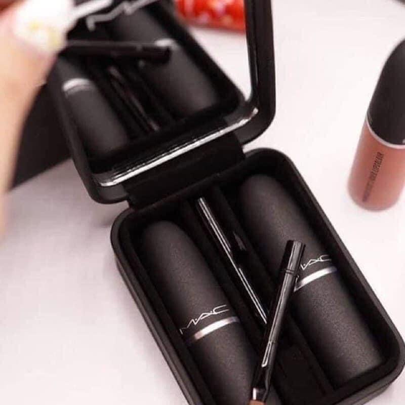 แท้💯 กล่องใส่ลิป MAC Lipstick Case With Lip Brush พร้อมแปรงทาปากค่ะ