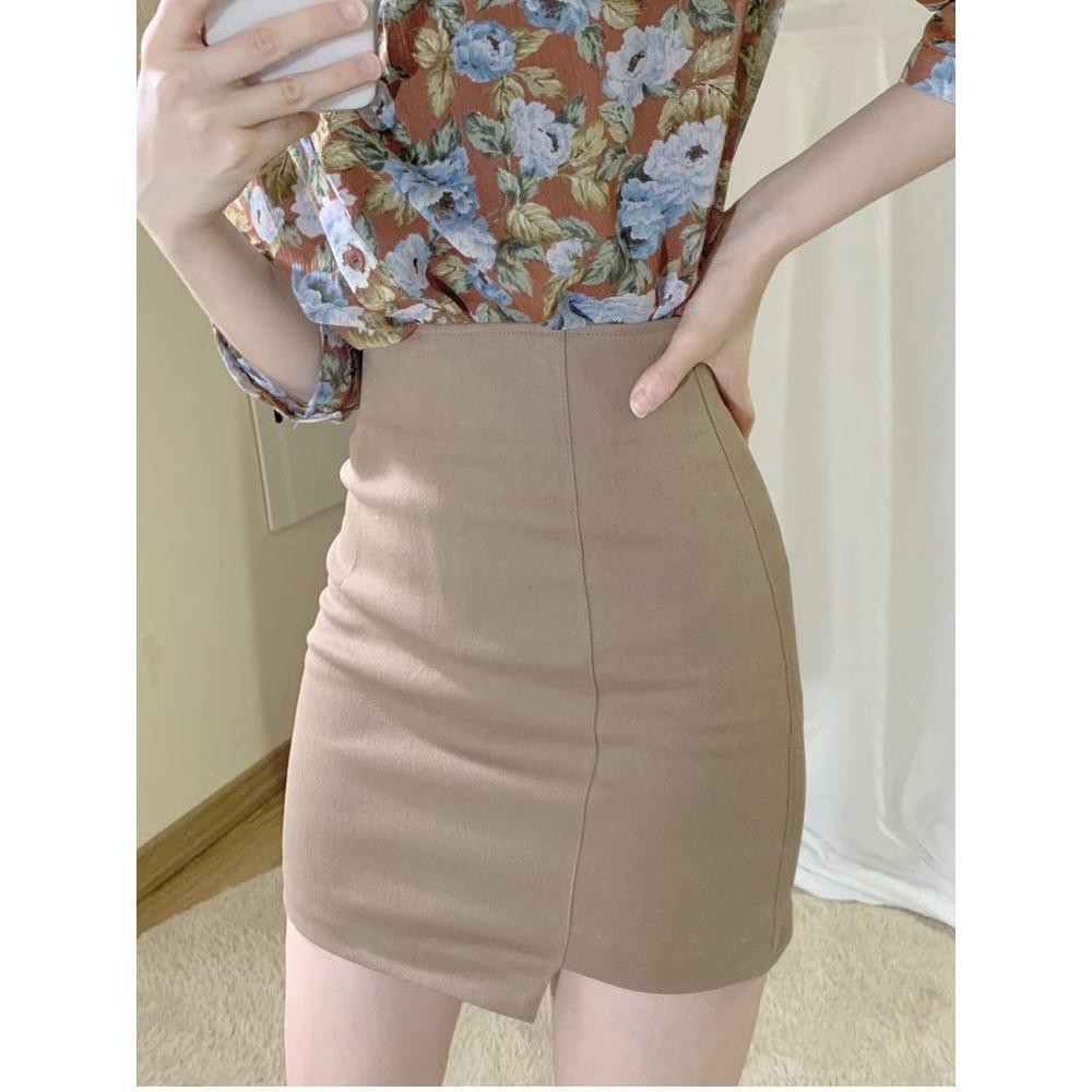 Top-show💖พร้อมส่ง✨ กระโปรงเอวสูง กระโปรงสั้นผู้หญิงสไตล์สถานที่ทำงาน กระโปรงทรงเอสไตล์เกาหลีฤดูร้อนใหม่ กระโปรงสีทึบฝ