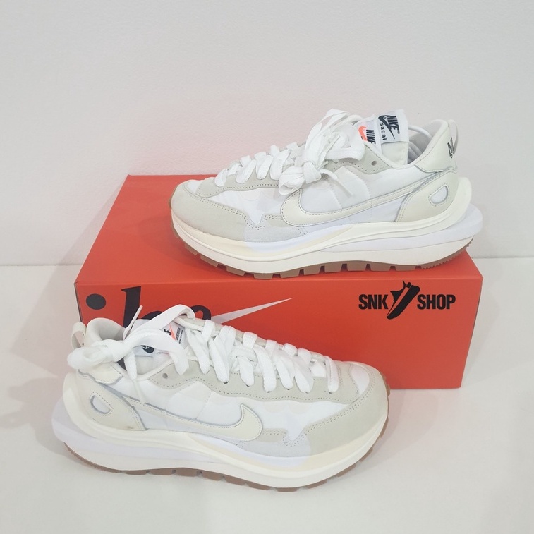 Nike x Sacai Vaporwaffle "White and Gum"