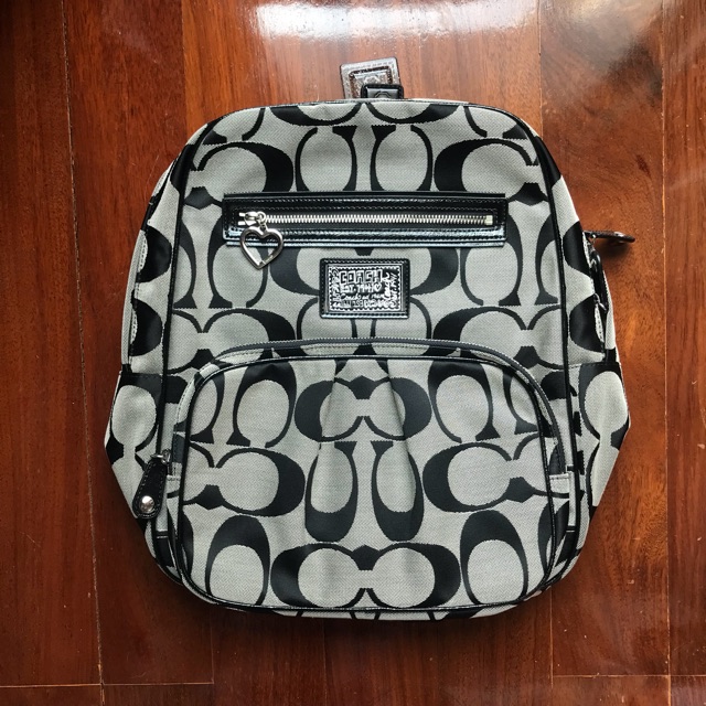 กระเป๋าเป้ Coach แท้10000000%
