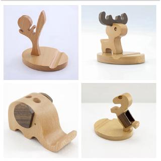 ที่วางโทรศัพท์ที่วางโทรศัพท์มือถือรูปม้าช้างแบบตั้งโต๊ะ Creative Phone Holder Deer Elephant Horse Shape Decorative Desktop Cell Phone Stand Solid Wood Table Top Portable Smartphone Holder