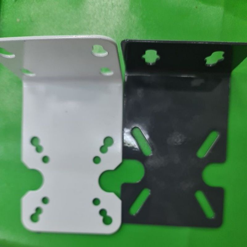 แป้นยึดกระบอกกรองน้ำใช้ได้ทั้งกระบอก 10″ และ กระบอก 20″