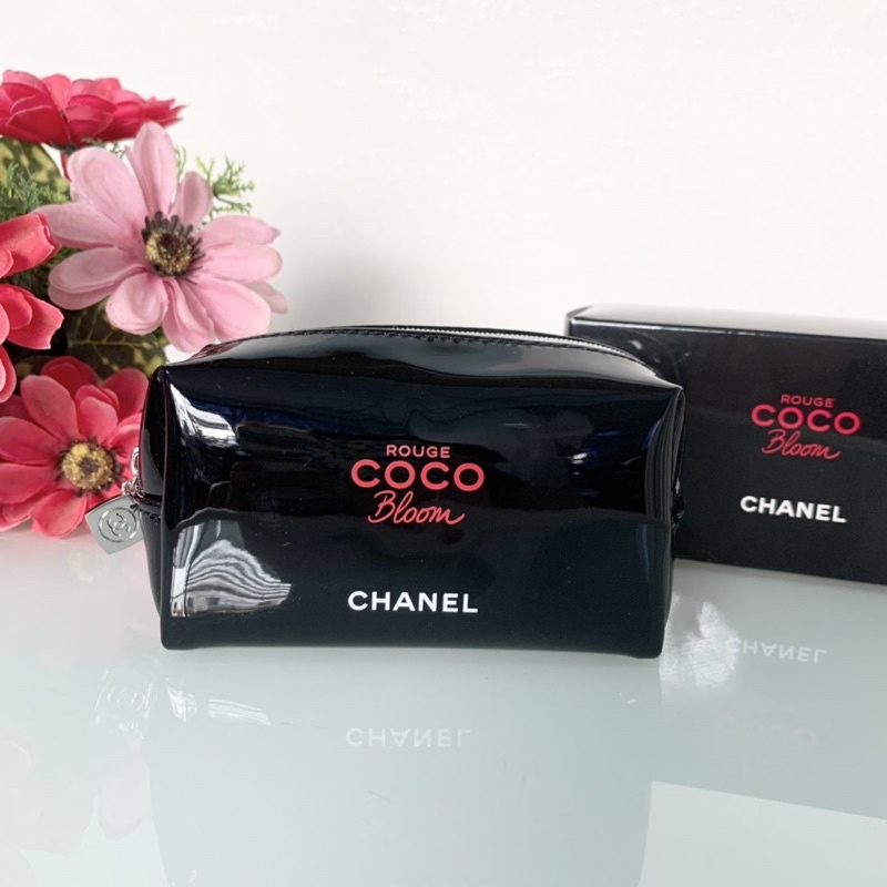 แท้💯 กระเป๋า Chanel Coco Bloom Pouch สีดำ หนังแก้ว