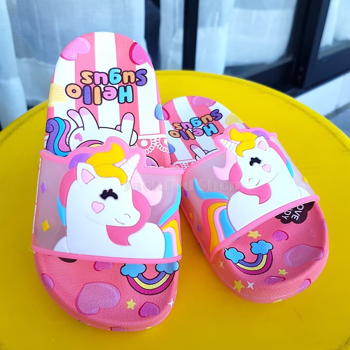 รองเท้าแตะเด็กผู้หญิง ลาย unicorn ตัวใหญ่ เบอร์ 24 - 35 พื้นลาย มาใหม่!!!!!  พื้นนิ่ม สวยใส่สบาย