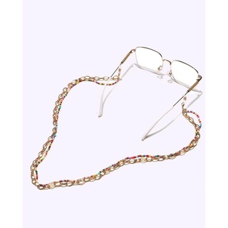 Laya glasses chain สร้อยคล้องแว่นตา รุ่นนี้มีตะขอคล้อง mask ได้นะคะ เป็นสร้อยสีทองกับสร้อยลูกปัด 2 เส้นติดกัน แบบเก๋ๆ