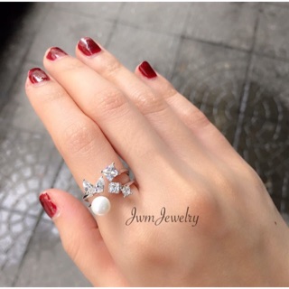 Elegance ring