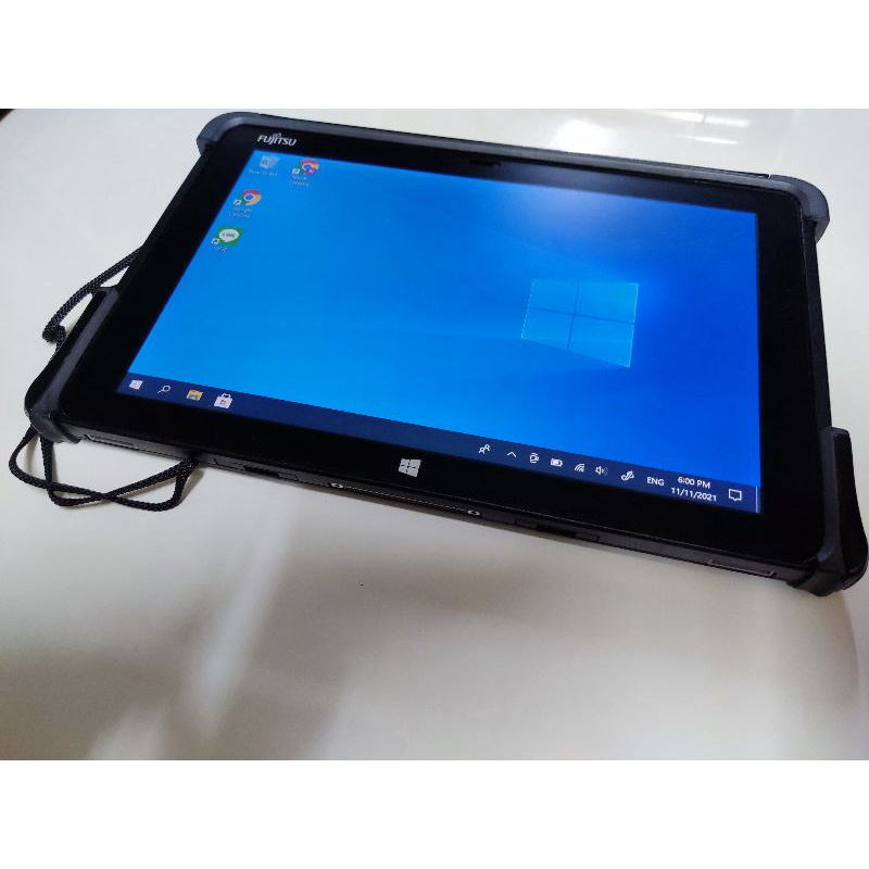 Fujitsu Arrow Tab Q506 RAM4/ROM64GB