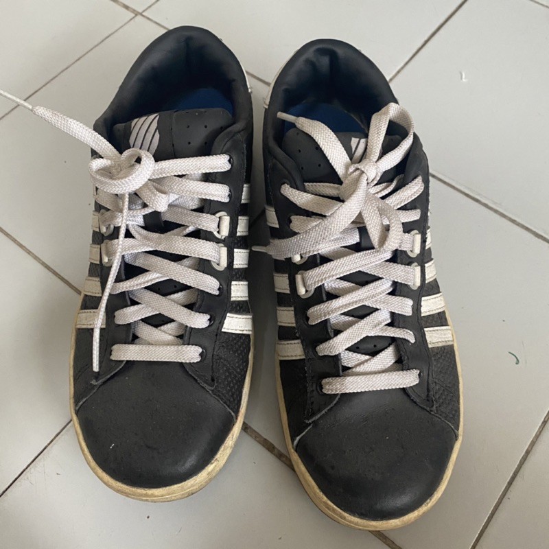 kswissแท้ สภาพเหมือนใหม่