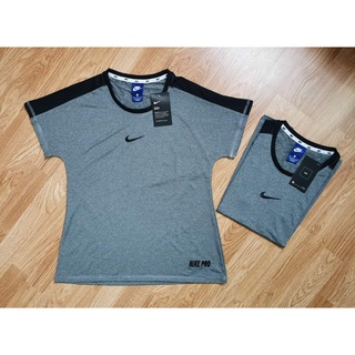 เสื้อกีฬาผู้หญิง Nike สีเหลืองไข่,สีเทา L,XL