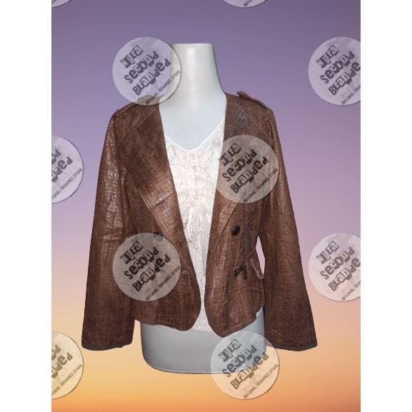 Axes Femme เสื้อแจ็คเก็ตหนังผู้หญิงและชุดเสื้อกล้าม Preloved